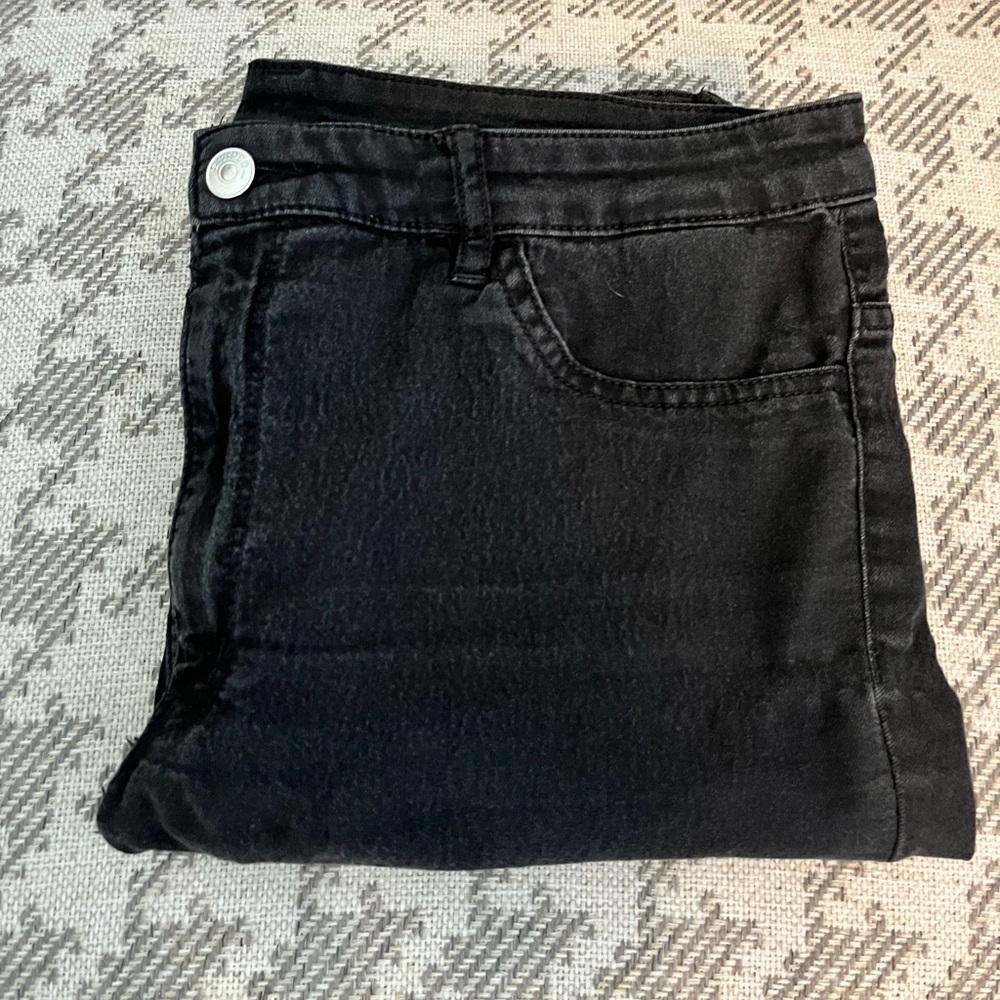 Black H&M skinny jeans